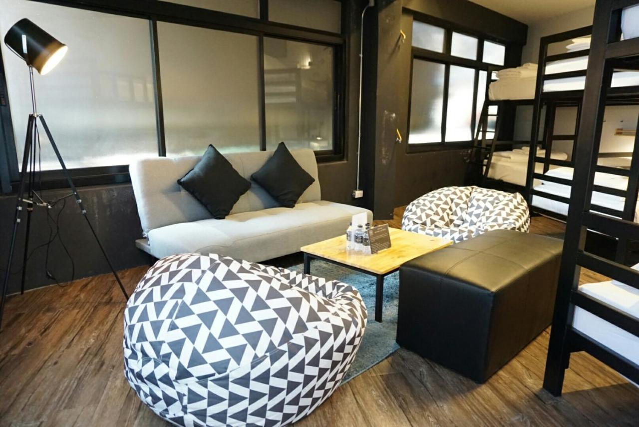 Albergue Strips The Poshtel Chiang Mai Exterior foto