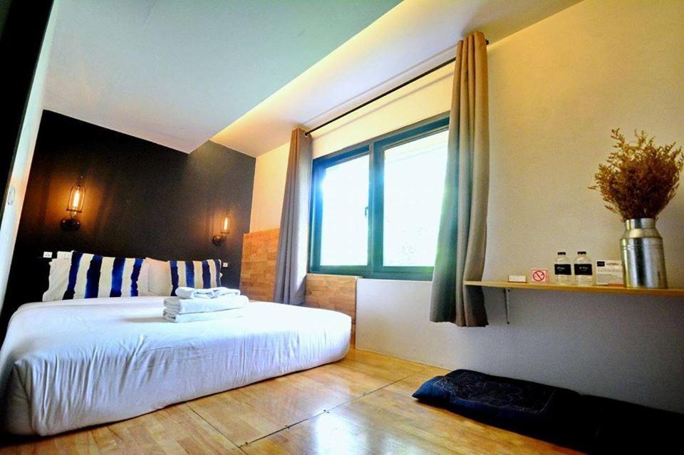 Albergue Strips The Poshtel Chiang Mai Exterior foto