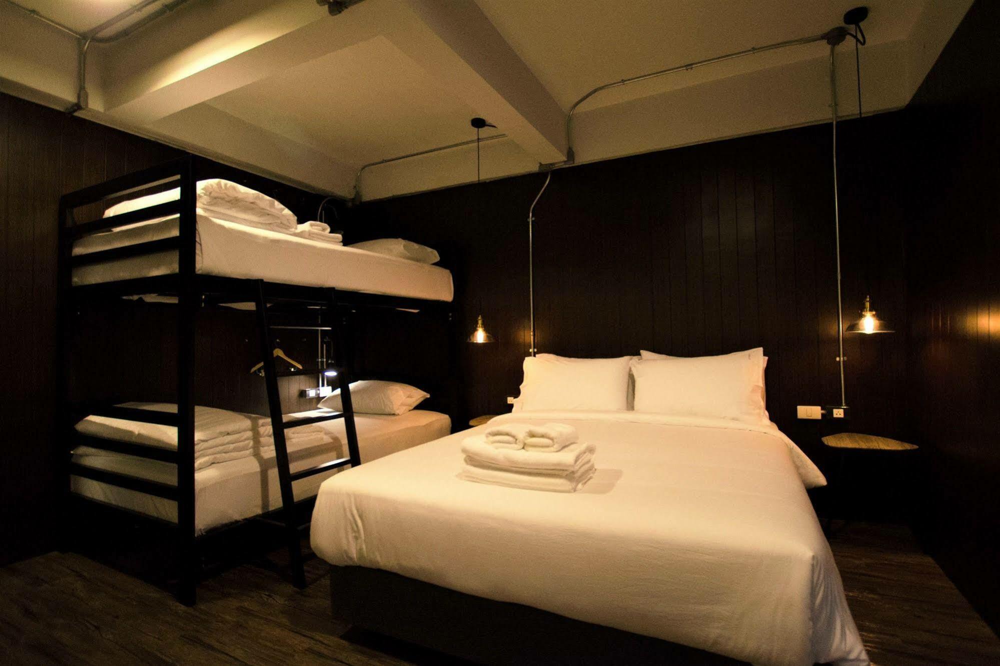 Albergue Strips The Poshtel Chiang Mai Exterior foto