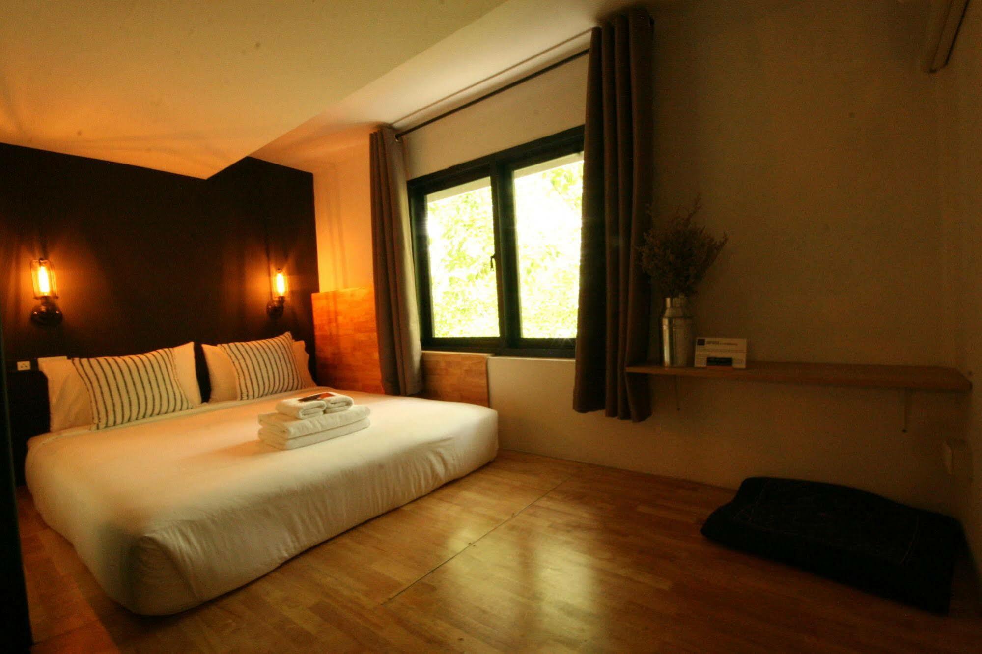 Albergue Strips The Poshtel Chiang Mai Exterior foto